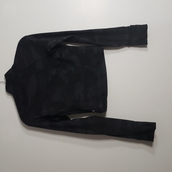 Lululemon Athletica Black Fitted Long Sleeve Camo 8 - Picture 8 of 9